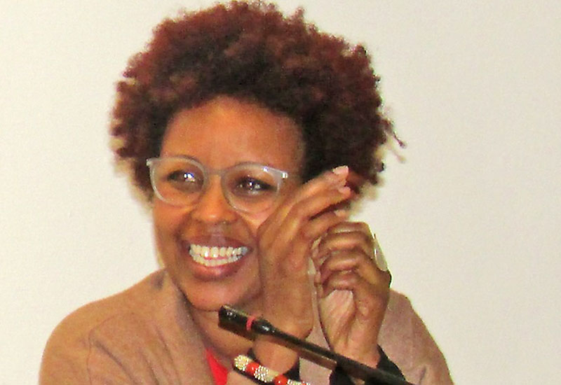 Sadia Ahmed Contra a MGF